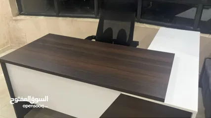 2 مكاتب وكراسي مدير طبية حديثة مودرن جديدة للبيع