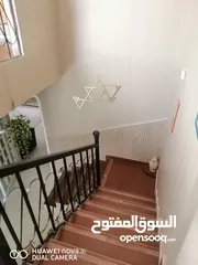  11 منزل للبيع في العامرات مدينة النهضه 11/1 الجفينه بالقرب من مسجد الإمام جابر بن زيد