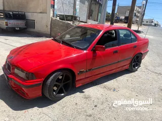  1 بي ام دبليو 318 وطواط