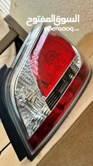 1 Nissan Altima 2015 model taillight only right side