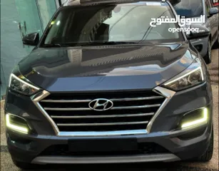  2 هونداي توسان2021 دفعة30,000 وشيكات لمدة 24شهر