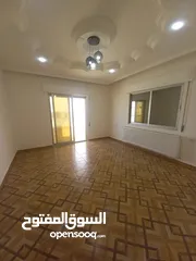  3 شقة طابق أول 143م خلف مخابز بردايس في منطقة خلدا