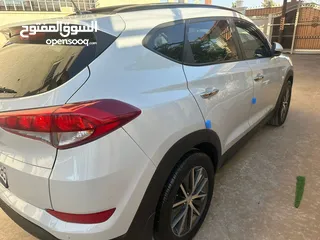  26 هونداي توسان وارد الشركة الردنيه فل كامل بنوراما مالك واحد من الوكالة