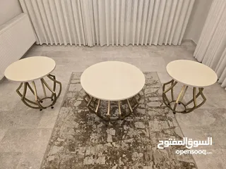 2 طاولات 3 مكون من وحدة وسط 2 جانبيات