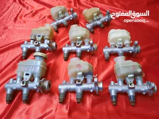  17 قطع غيار السيارات