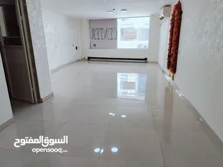  5 تأجير محل مشطب سوبر ديلوكس بالقرب من بنك فلسطين، شارع مجمع المحاكم