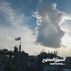  2 صور للبيع من غزة