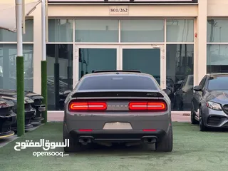  5 DODGE CHALLENGER HELLCAT SRT 2019 Service history (Al futaim) Clean title Full option  Original pain