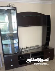  1 طاولة تلفاز