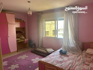  18 للبيع من المالك بسبب السفر. شقة مفروشة بالكامل. استخدام محدود