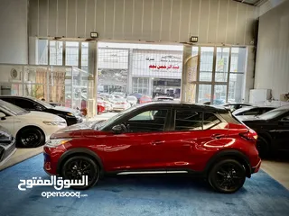  4 Nissan kicks  2022  SR