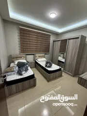  5 شقه مفروشه فاخره للإيجار