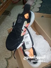  4 حذاء adidas UltraBoost 22 Black Flash Orange اصلي بنص سعره بسعر مغري جدا الفضل للمشي والراحة