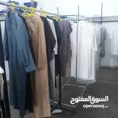  6 محل ثياب عربية مع الديكور وعطور
