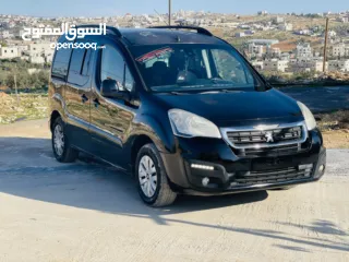  2 بيجو بارتنر 2015 ديزل متور 1600 ديزل جير عادي