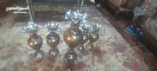  8 طقم  مزهريات بحاله ممتازه كما هو موضح بالصوره  والسعر نهائي انشالله