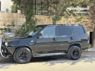  6 نيسان تيرانو 1995
