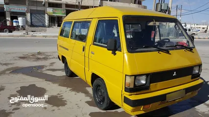  1 باص 8 ركاب بنزين ميتسوبيشي مرخص بحالة جيدة