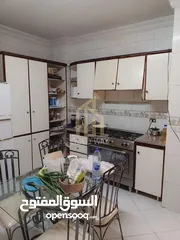  6 عقار مميز في موقع مميز في عبدون الشمالي شقة طابق أول 180م بسعر مغري/ ref 7090