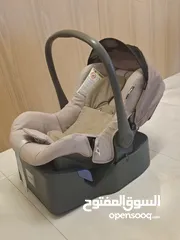  3 كرسي وقاعدة لمقعد سيارة إنجليسينا Inglesina Car seat Cot and Base