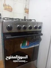  4 غاز وفرن denka الإيطالي و ثلاجة haier للبيع شغالين وشبه جداد