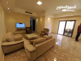  2 شقة مفروشة للايجار في دير غبار مع حديقة واسعة