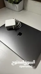  1 MacBook Pro