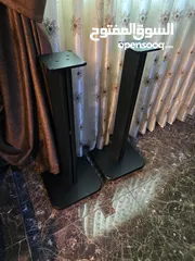  9 bookshelf speakers stand