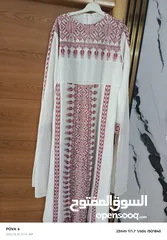  3 أثواب مطرزه للبيع  بنص السعر