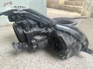  3 اضوية مرسيدس -e200 زينون بحالة الوكالة 2003-2006