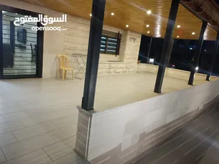  14 شقه ارضيه غرفتين في شارع المدينه المنوره