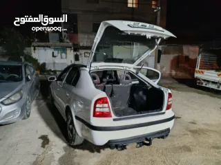  2 سكودا اوكتافيا منفوضه بالكامل 1900 ديزل تيربو