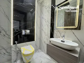  24 شقة بتشطيبات مميزه طابق ارضي مساحة 240م باجمل منطاق خلدا (مشروع 107)
