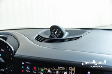 12 Porsche Taycan 4S 2021