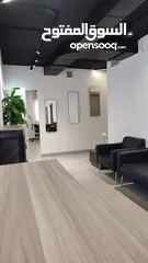  1 أكاديمية للبيع
