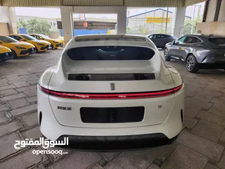  17 شانجان افاتار موديل 2023 AVATR 11 دفع كلي AWD وثنائي