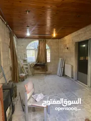 11 فيلا للبيع