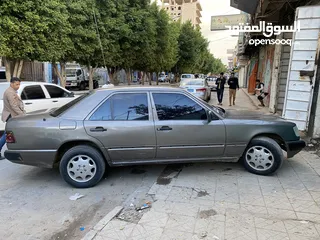  9 مرسيدس بنز E230