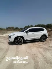  4 Hyundai Santa Fe 2020