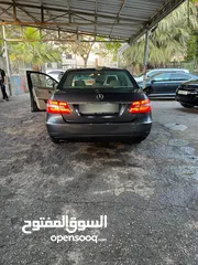  4 مرسيدس بنز E250 W212