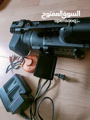  9 Panasonic AG-HVX200 3-CCD P2/DVCPRO HD Format Camcorder