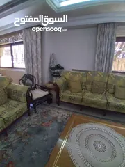  7 فيلا للبيع في الصويفية - REF : 12169