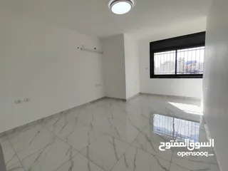  14 روف غير مفروش للإيجار – أول رافات  قرب سنقرط وصالات الهاشم سابقًا