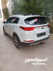  2 جيب كيا سبورتاج فل الفل مع بانوراما متور 2000 4*4