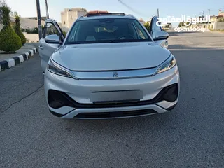  1 بي واي دي يوان 2022 فل كامل بانوراما لون سلفر بطاريه كبيره جمرك حديث