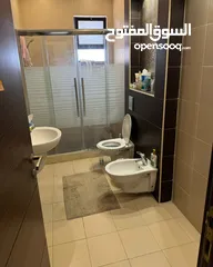  3 شقة مميزة للبيع في ضاحية النخيل - طابق أول