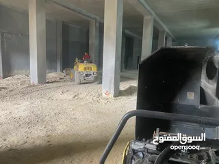  4 مدحله و جرافه صغيره و مداحل و حفارات لايجار تزفيت ساحات و شوارع مدحله جرافه بوبكات