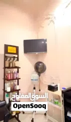  11 صالون تجميل نسائي فاخر بمساحة واسعة في منطقة مواطنين مجهز بجميع الادوات و المعدات في الجرف عجمان