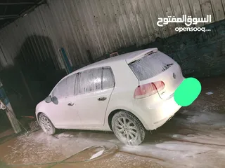  4 فولسفاغن جولف 2011