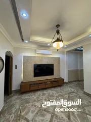  11 شقة مميزة للبيع في ضاحية الرشيد / شارع الجامعة